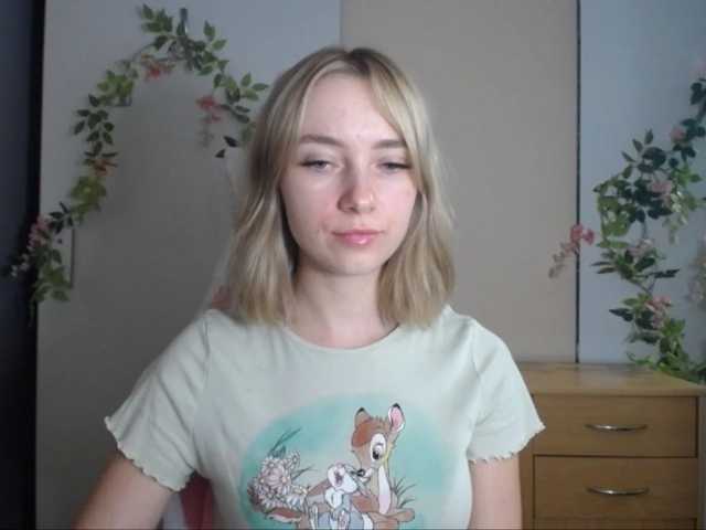 LuciaGlow live cam on BongaCams