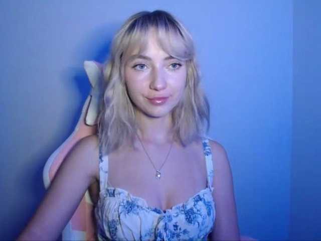 LuciaGlow live cam on BongaCams