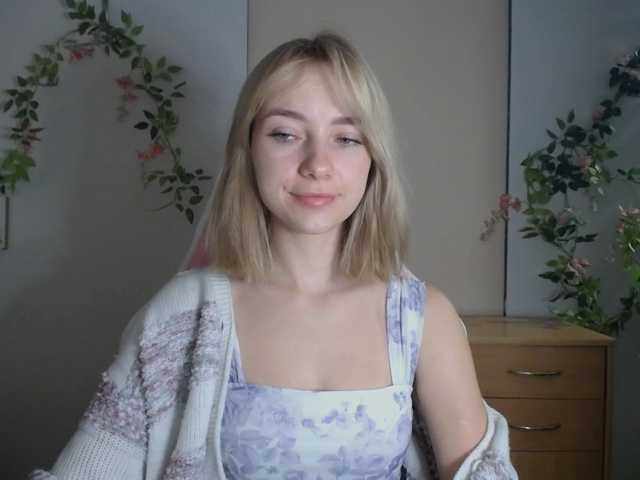 LuciaGlow live cam on BongaCams