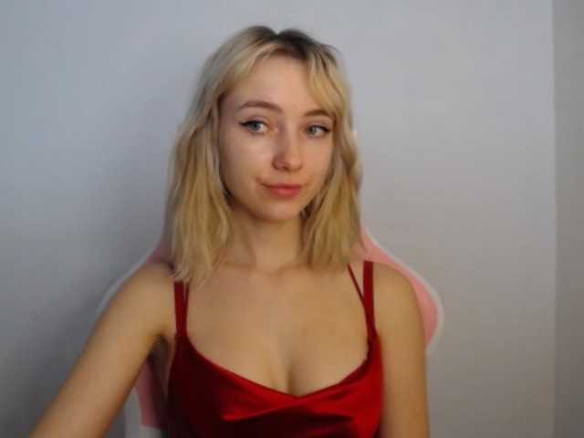 LuciaGlow live cam on BongaCams
