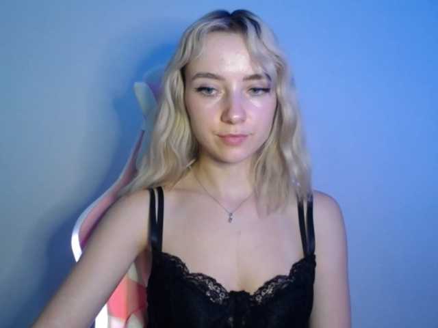 LuciaGlow live cam on BongaCams