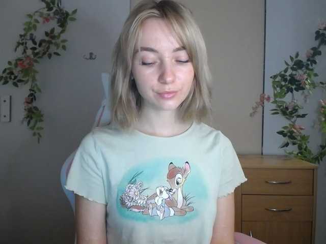 LuciaGlow live cam on BongaCams
