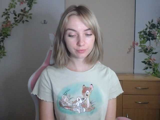 LuciaGlow live cam on BongaCams