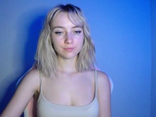 LuciaGlow live cam on BongaCams