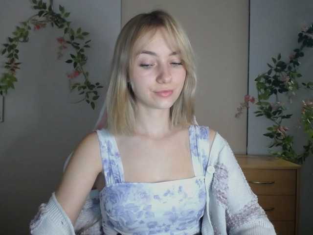 LuciaGlow live cam on BongaCams