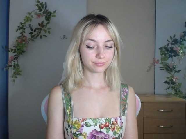 LuciaGlow live cam on BongaCams