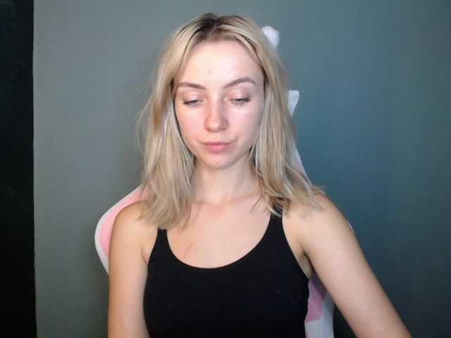 LuciaGlow live cam on BongaCams