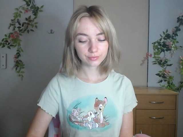 LuciaGlow live cam on BongaCams