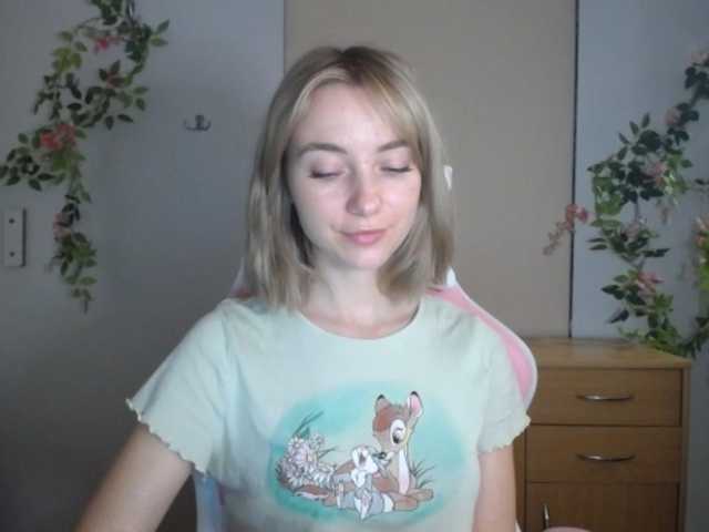 LuciaGlow live cam on BongaCams
