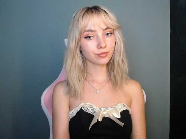 LuciaGlow live cam on BongaCams