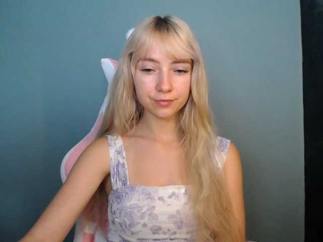 LuciaGlow live cam on BongaCams