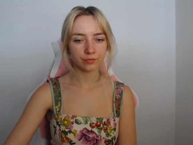 LuciaGlow live cam on BongaCams