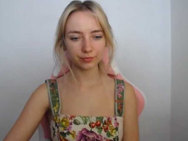 LuciaGlow live cam on BongaCams