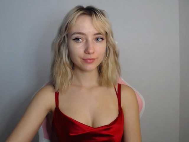 LuciaGlow live cam on BongaCams