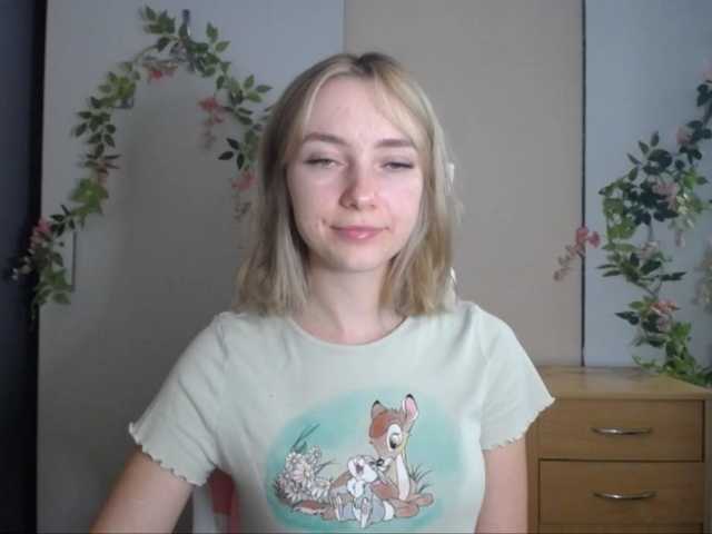 LuciaGlow live cam on BongaCams