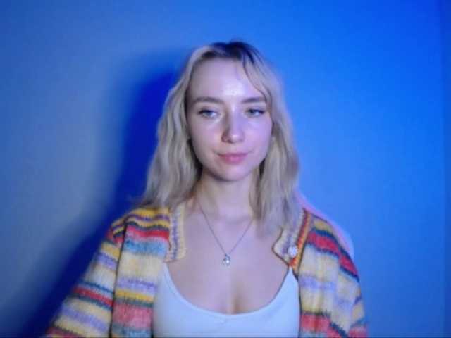 LuciaGlow live cam on BongaCams