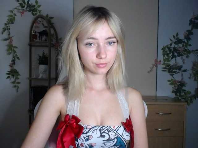 LuciaGlow live cam on BongaCams