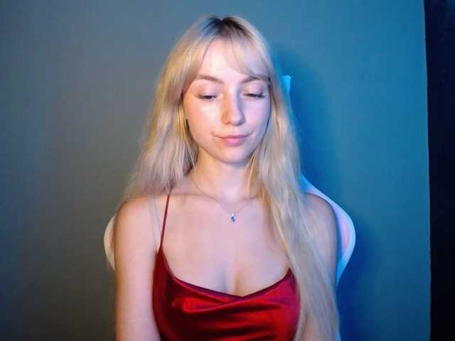 LuciaGlow live cam on BongaCams
