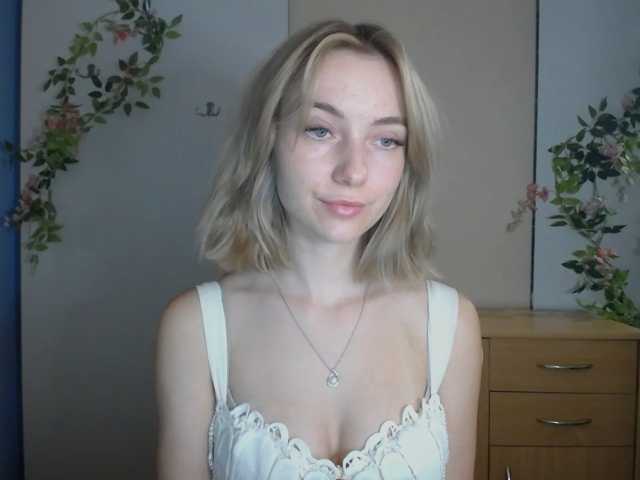 LuciaGlow live cam on BongaCams