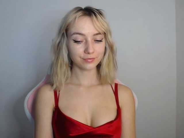 LuciaGlow live cam on BongaCams