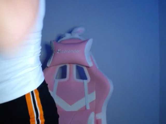 LuciaGlow live cam on BongaCams