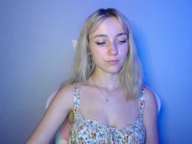 LuciaGlow live cam on BongaCams