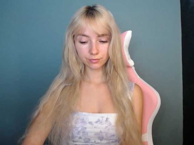 LuciaGlow live cam on BongaCams