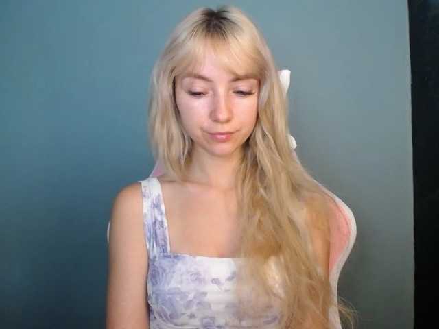 LuciaGlow live cam on BongaCams