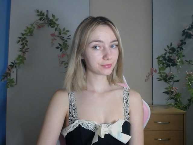 LuciaGlow live cam on BongaCams