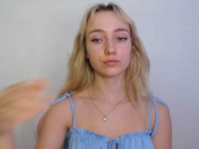LuciaGlow live cam on BongaCams