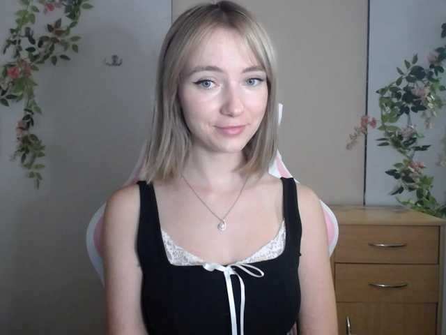 LuciaGlow live cam on BongaCams