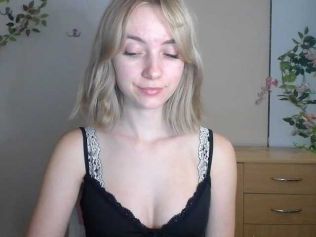 LuciaGlow live cam on BongaCams