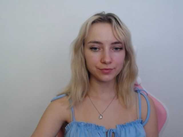 LuciaGlow live cam on BongaCams