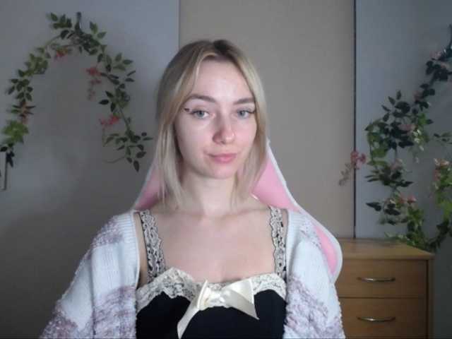 LuciaGlow live cam on BongaCams