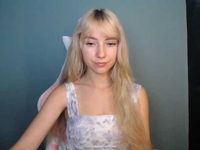 LuciaGlow live cam on BongaCams