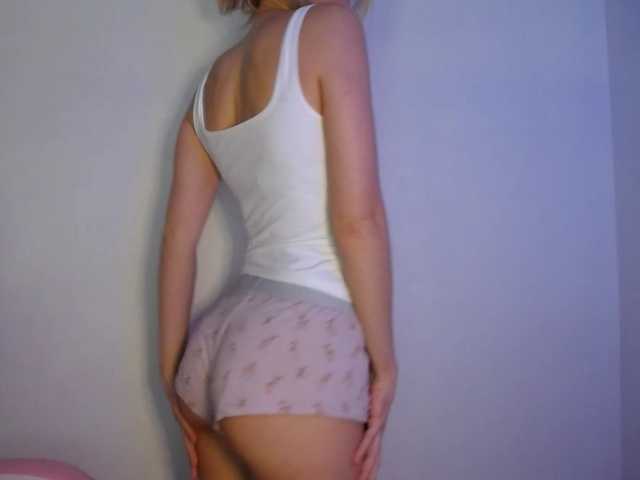 LuciaGlow live cam on BongaCams