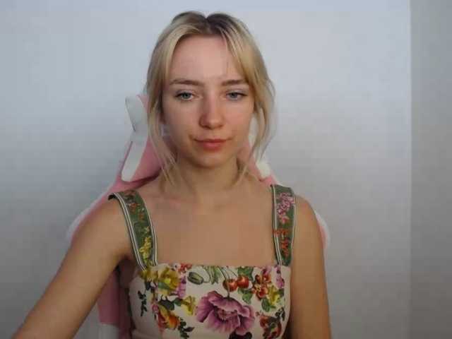 LuciaGlow live cam on BongaCams