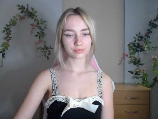 LuciaGlow live cam on BongaCams