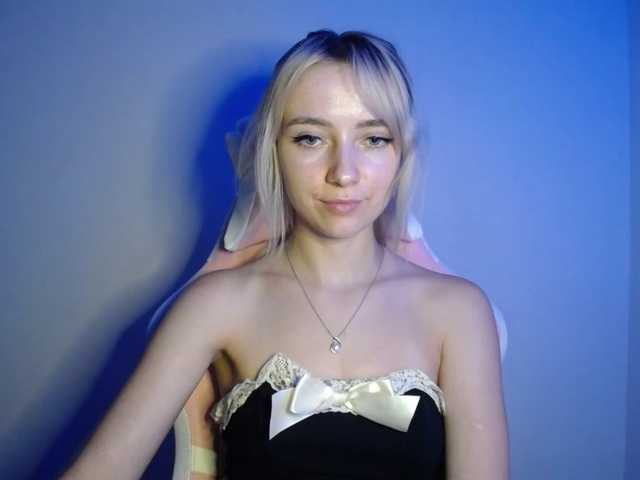 LuciaGlow live cam on BongaCams