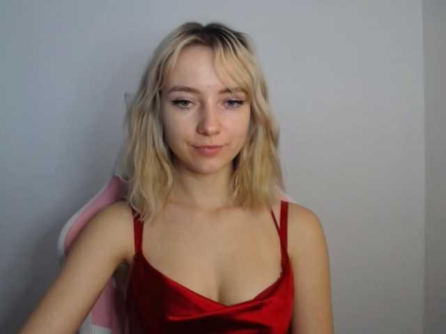 LuciaGlow live cam on BongaCams
