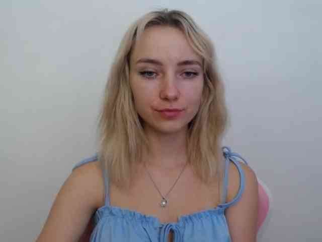 LuciaGlow webcam