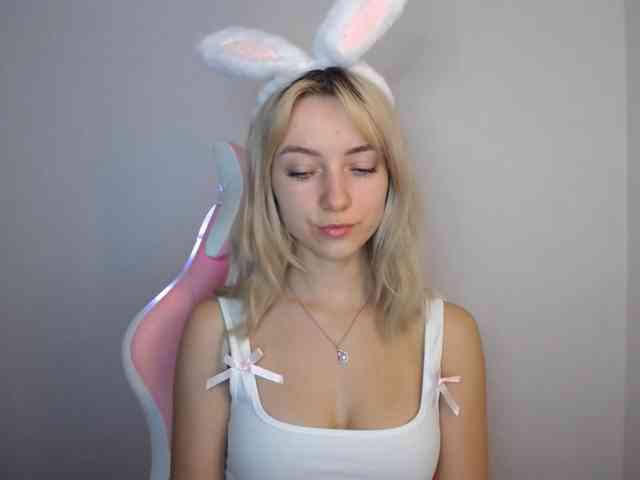 LuciaGlow Sex Cam Show