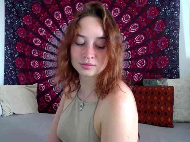 AdalynFlirt webcam