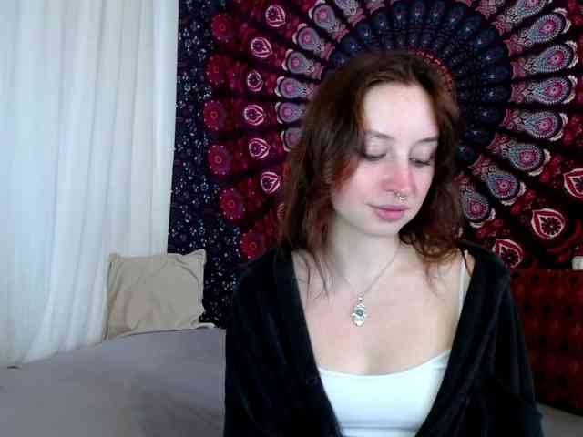 AdalynFlirt webcam
