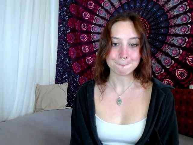 AdalynFlirt webcam
