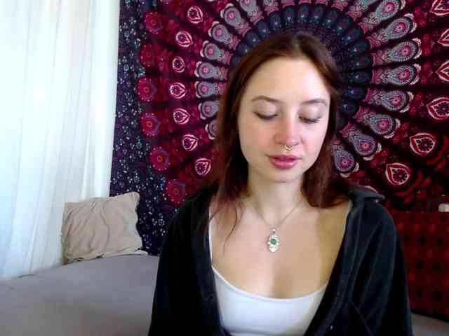 AdalynFlirt webcam