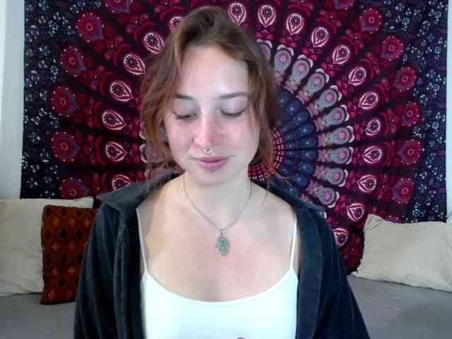 AdalynFlirt webcam