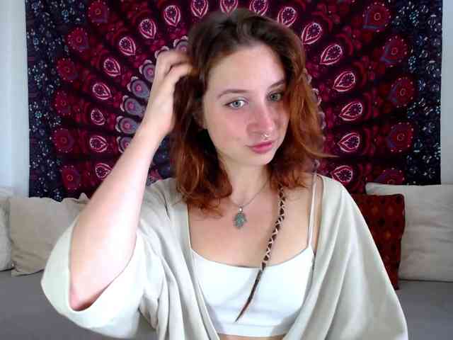 AdalynFlirt webcam