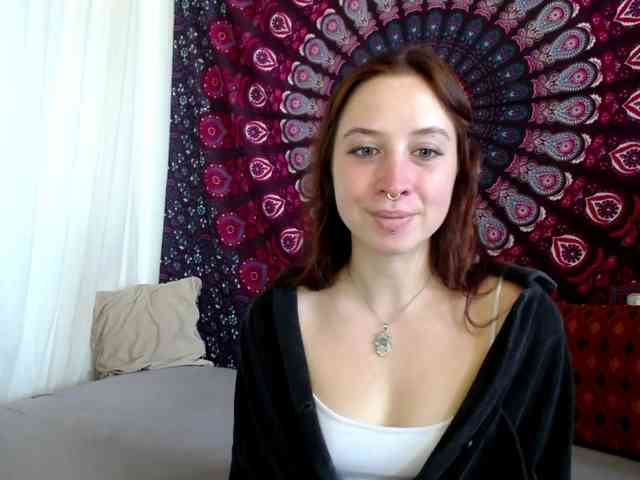 AdalynFlirt webcam