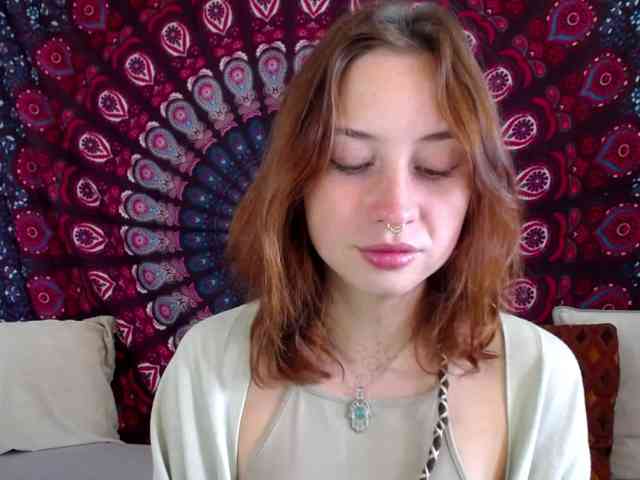 AdalynFlirt webcam